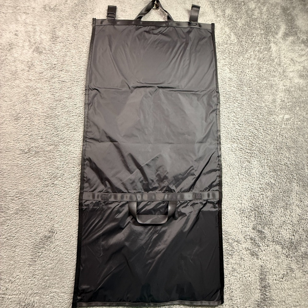 Away Travel Foldable Center Fold Garment Sleeve Black - Picture 2 of 8